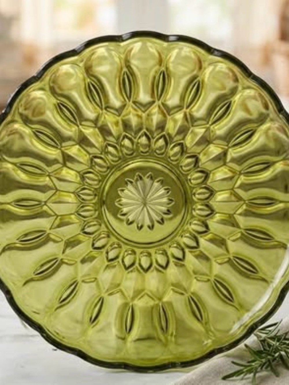 Vintage Anchor Hocking Fairfield Green
Glass Plate